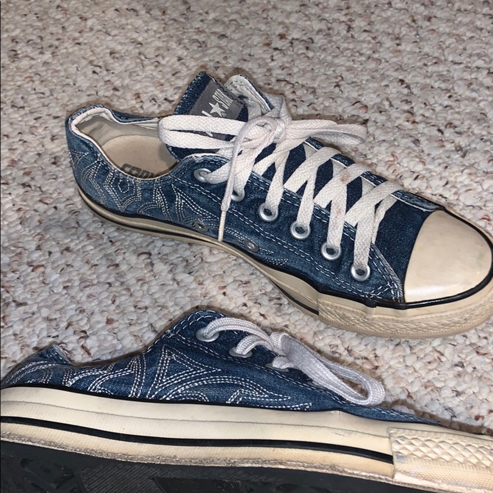 Converses denim embroidered sneakers -rare